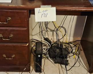 Lot 178 Electronics