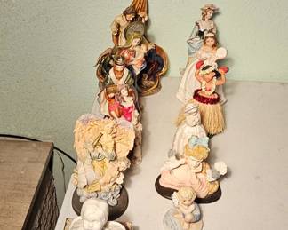 Lot 115 Collection of figurines