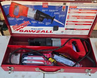 Lot 15 Sawzall