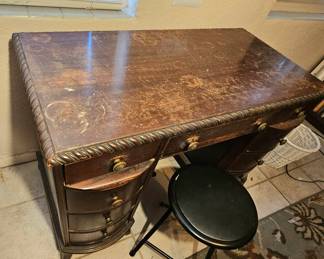 Lot 174 Vintage desk metal stool detail