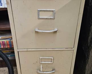 Lot 67 Metal filing cabinet