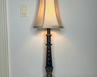 Traditional Fluted Column Table Lamp with Diamond Pattern