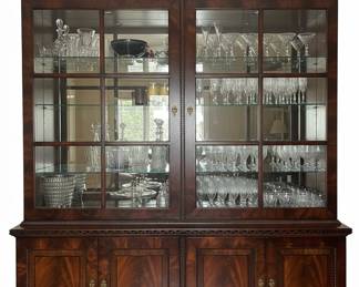 Henredon Natchez Collection China Cabinet