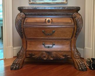 Traditional Style Marble-Top Console