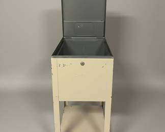 Oxford Pendaflex Mobile File Cart with Hinged Lid