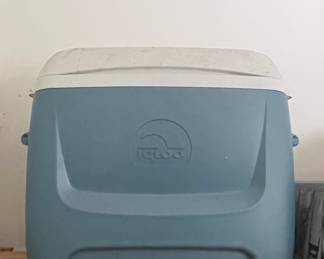 Igloo Maxcold 50-Qt Roller Cooler