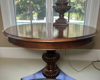 Mahogany Pedestal Center Table with Star Inlay
