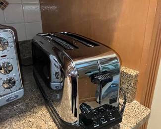 Cuisinart Classic Style Electronic Toaster