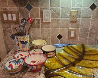 Painted ceramic bowls, utensil crock, glass leaf platter lot