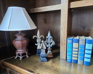 Table lamp, fleur-de-lis finials, Reader's Digest condensed books