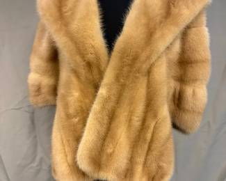Vintage J. Zwerdling of Paterson Ladies Blonde Mink Fur Wrap w Shawl Collar and 3 4Length Sleeves