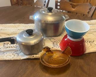 Magnalite, Pyrex, hen