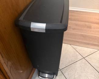 Simple Human Trash Can