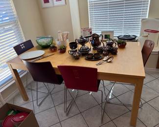 Table with 4 Chairs