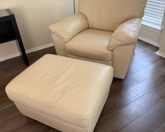 Leather chair with ottoman