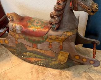 Antique style Horse 