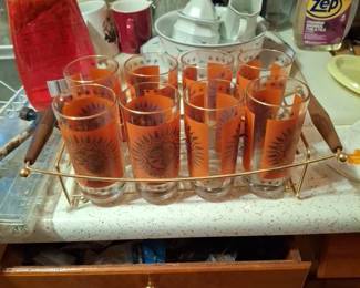 MCM drink carrier w/ glasses