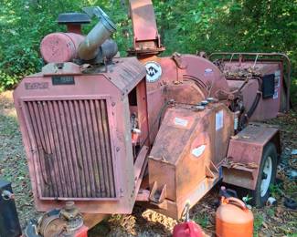 Morbark wood chipper, huge!!!