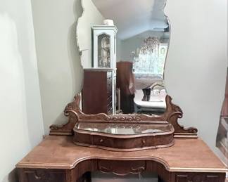 Antique Carved Mahogany Dressing Table with Mirror