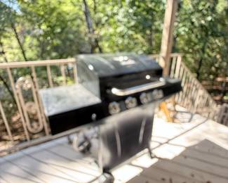 barbecue grill upper deck