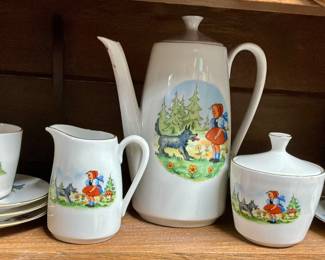Little Red Riding Hood Tea Set- service for 6, made in Germany