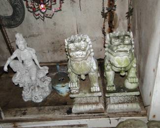 Guard lions cement