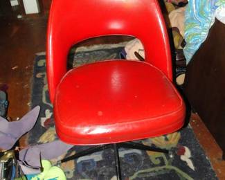 Saarinen office chair