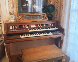 Taylor Electronic Organ