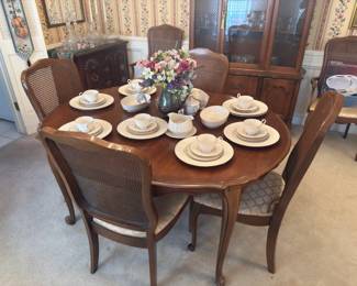 Dining Room with Franciscan Tapestry China