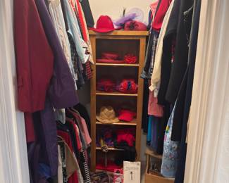 Women's Closet