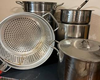 Deep pots and strainers