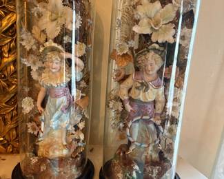 Mach pair magnificent Victorian mantle pieces in clear glass domes 