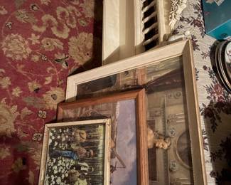 Beautiful Victorian decorator items in great condition each  priced separately 