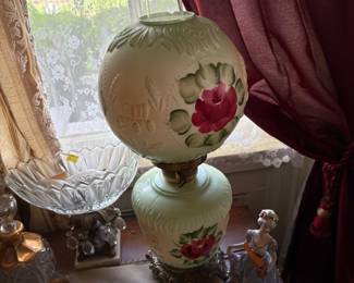 Victorian hand painted GWTW style lamp green with hand painted flowers 