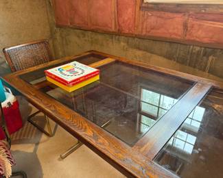 DINING TABLE W/SMOKED GLASS PANEL TOP