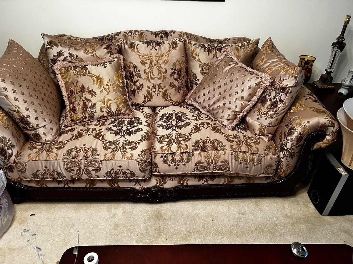 EARLY SALE. ORNATE SOFA. $ 250.