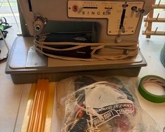 Vintage Sewing Machine Singer