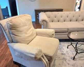 MotionCraft by Sherrill Reclining Armchair
