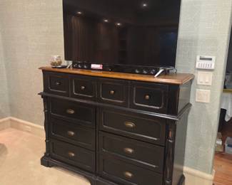 Black wooden double bedroom dresser