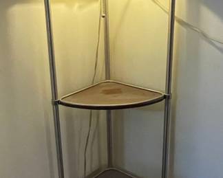 Corner Shelf Floor Lamp with 3 Tiers