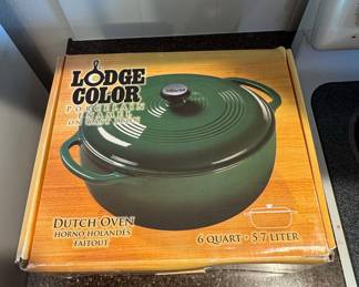 Lodge Color 6-Quart Enameled Cast Iron Dutch Oven