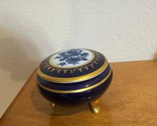 Vintage Cobalt Blue Porcelain Trinket Box with Floral Motif and Gold Trim