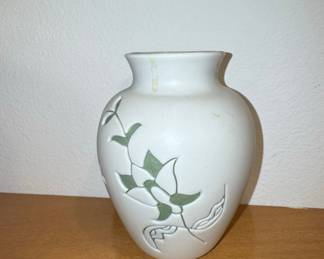 Hull Pottery Wildflower Vase