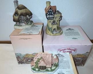 David Winter Cottages Collection (3 Pieces with Boxes)
