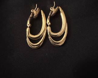 Vintage Gold-Tone Double Hoop Clip-On Earrings