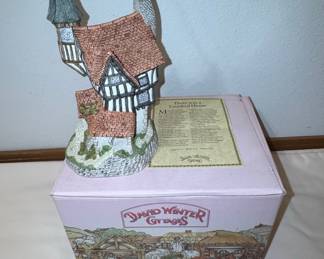 David Winter Cottages There Was a Crooked House