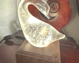 Mid-Century Modern Bullicante Glass Swan Lamp