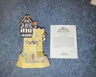 David Winter Cottages - Knight's Castle (June)