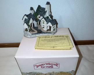 David Winter Cottages Miniature Sculpture