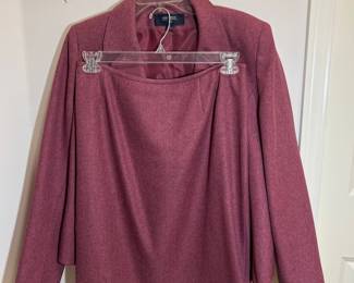 Le Suit 2 Piece Skirt Suit